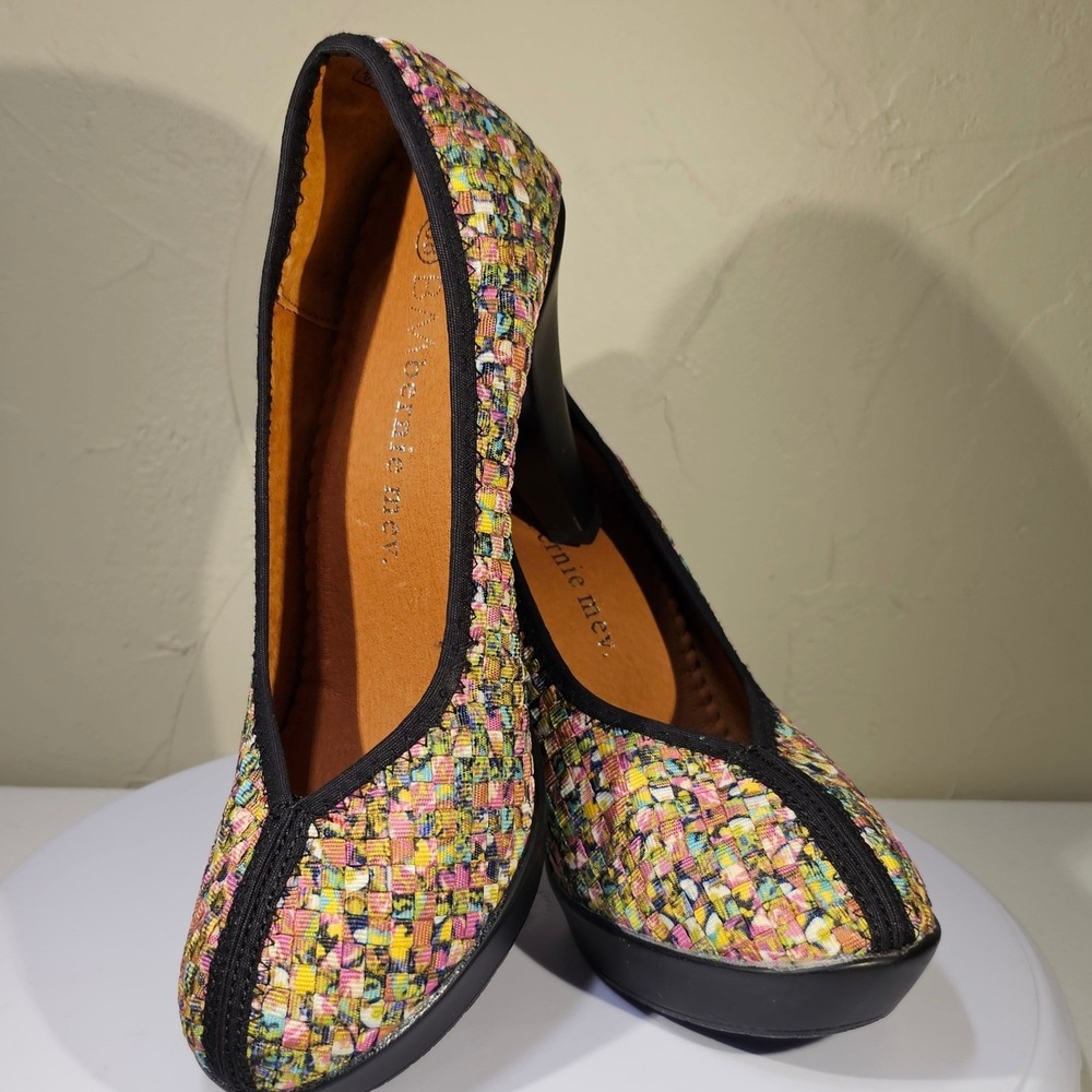 Bernie Mev Legend Jewels Multi Color Woven Platform Pumps Heels Women 38 7.5 New - Picture 9 of 12